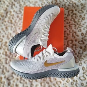 Nike Epic React Flyknit- EUC